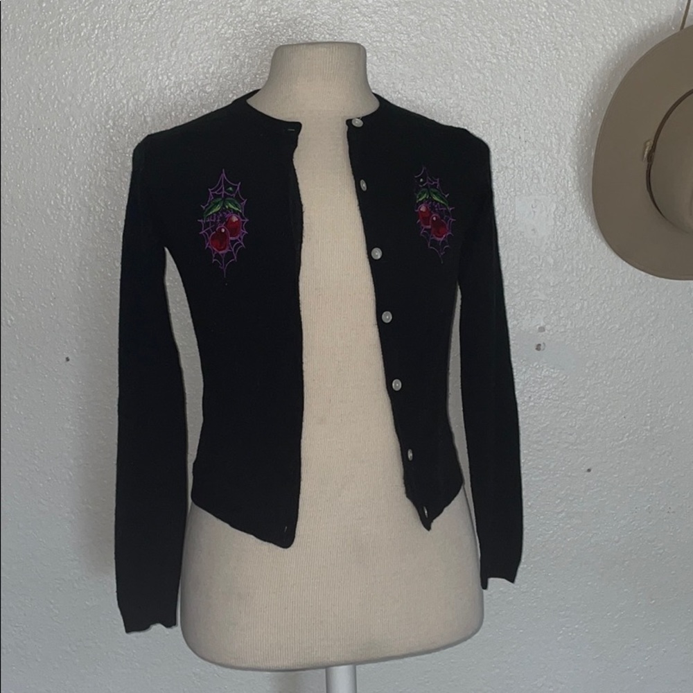 lucky13 cherry sweater